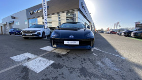 Hyundai Ioniq occasion 2023 mise en vente à Villenave-d'Ornon par le garage FIAT - HYUNDAI - SIPA AUTOMOBILES - BORDEAUX SUD - photo n°1