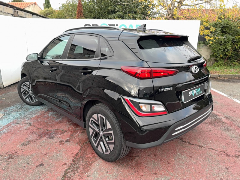 Hyundai Kona Kona Electrique 39 kWh - 136 ch Intuitive 5p 2020 - photo n°13 Hyundai Kona Kona Electrique 39 kWh - 136 ch Intuitive 5p  occasion à Libourne - photo n°13