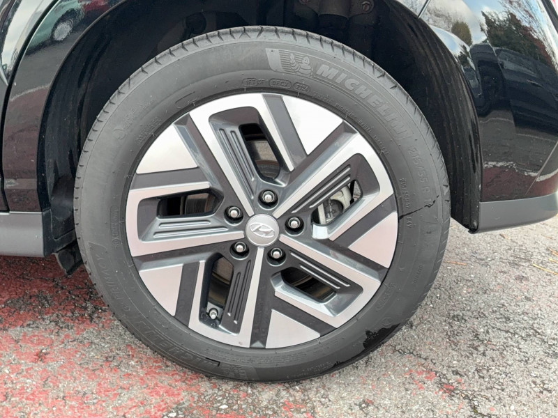 Hyundai Kona Kona Electrique 39 kWh - 136 ch Intuitive 5p 2020 - photo n°9 Hyundai Kona Kona Electrique 39 kWh - 136 ch Intuitive 5p  occasion à Libourne - photo n°9
