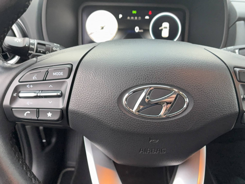 Hyundai Kona Kona Electrique 39 kWh - 136 ch Intuitive 5p 2020 - photo n°16 Hyundai Kona Kona Electrique 39 kWh - 136 ch Intuitive 5p  occasion à Libourne - photo n°16