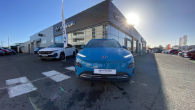 Hyundai Kona occasion 2023 mise en vente à Villenave-d'Ornon par le garage FIAT - HYUNDAI - SIPA AUTOMOBILES - BORDEAUX SUD - photo n°1