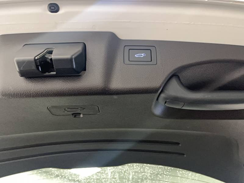 Hyundai Santa Fe . 2.2 CRDi 197 4WD Executive 7pl A 2015 - photo n°16 Hyundai Santa Fe . 2.2 CRDi 197 4WD Executive 7pl A  occasion à Biscarrosse - photo n°16