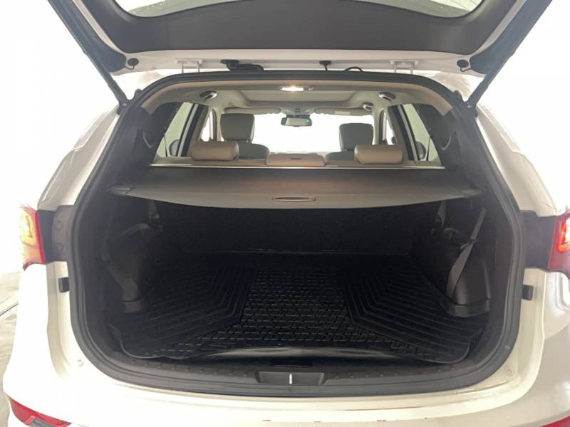 Hyundai Santa Fe . 2.2 CRDi 197 4WD Executive 7pl A 2015 - photo n°9 Hyundai Santa Fe . 2.2 CRDi 197 4WD Executive 7pl A  occasion à Biscarrosse - photo n°9