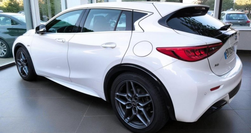 Infiniti Q30 S Q30S 2.0 TURBO 211 AWD 4X4 SPORT / TOIT PANO / BOSE 2018 - photo n°2 Infiniti Q30 S Q30S 2.0 TURBO 211 AWD 4X4 SPORT / TOIT PANO / BOSE  occasion à SAINT LAURENT DU VAR - photo n°2