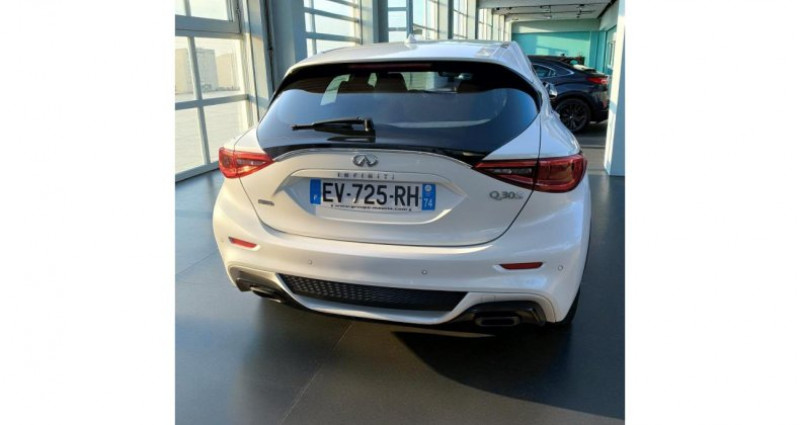 Infiniti Q30 S Q30S 2.0 TURBO 211 AWD 4X4 SPORT / TOIT PANO / BOSE 2018 - photo n°4 Infiniti Q30 S Q30S 2.0 TURBO 211 AWD 4X4 SPORT / TOIT PANO / BOSE  occasion à SAINT LAURENT DU VAR - photo n°4
