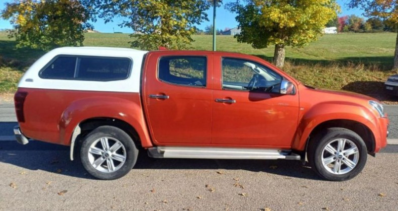 Isuzu D-Max II CREW CAB SOLAR PLUS 4X4 1.9TDI 163 A/T BVA 2017 - photo n°2 Isuzu D-Max II CREW CAB SOLAR PLUS 4X4 1.9TDI 163 A/T BVA  occasion à ST BONNET LE FROID - photo n°2