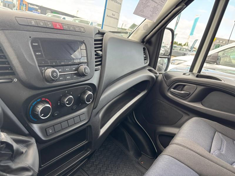 Iveco DAILY 35C16H3.0 Empattement 3750 Tor  occasion  Barberey-Saint-Sulpice - photo n12