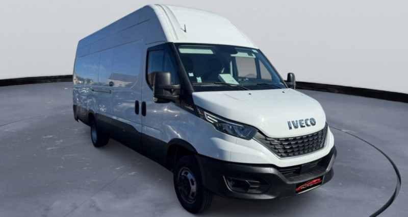 Iveco DAILY 35S18 180 ch BVA Hi-Matic roues arrières jumelées Caméra de  2020 - photo n°2 Iveco DAILY 35S18 180 ch BVA Hi-Matic roues arrières jumelées Caméra de   occasion à Nevers - photo n°2
