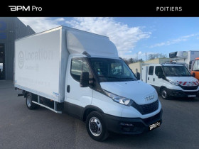 Iveco DAILY occasion 2021 mise en vente à POITIERS par le garage SDVI Poitiers - photo n°1