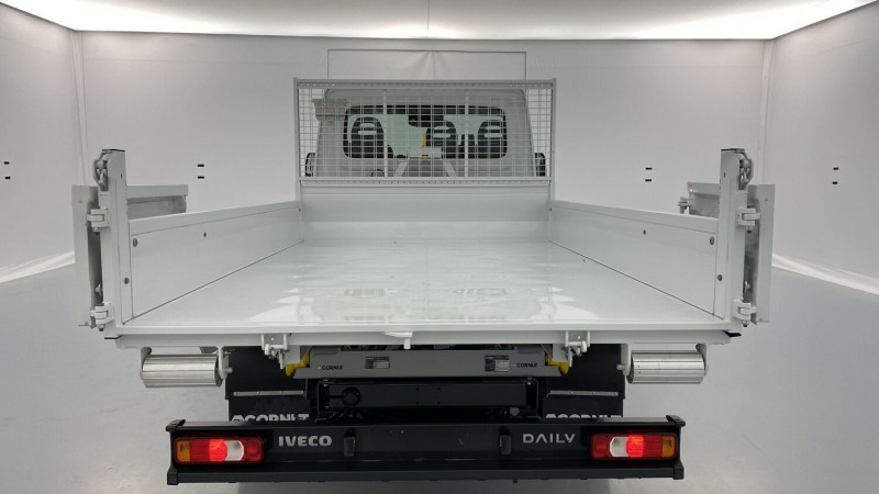 Iveco DAILY Daily III 35C16H 3450 3.0 160ch Q-TOR Ampliroll Cornut  occasion  SAINT-GREGOIRE - photo n8