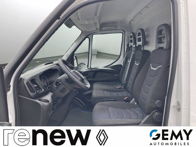 Iveco DAILY FGN 35 S 12 V9 H1 QUAD-LEAF BVM6  occasion à CHAMBRAY LES TOURS - photo n°9