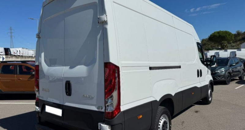 Iveco DAILY FOURGON 35S16 L3 12M3 2024 - photo n°2 Iveco DAILY FOURGON 35S16 L3 12M3  occasion à MIONS - photo n°2