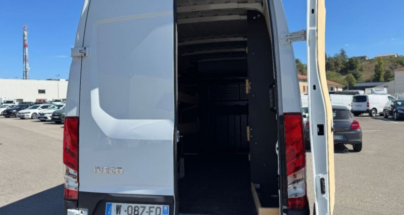 Iveco DAILY FOURGON 35S16 L3 12M3 2024 - photo n°5 Iveco DAILY FOURGON 35S16 L3 12M3  occasion à MIONS - photo n°5