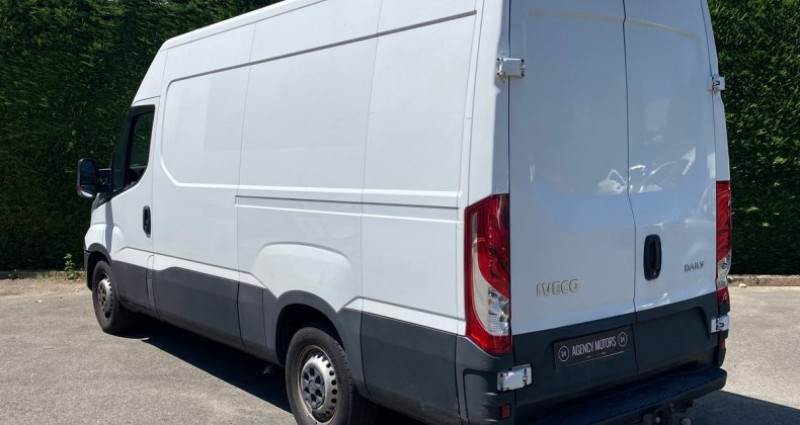 Iveco DAILY L2H2 Fourgon 35S14 2.3 L 136 ch Prix Hors Taxes 2019 - photo n°3 Iveco DAILY L2H2 Fourgon 35S14 2.3 L 136 ch Prix Hors Taxes  occasion à Chazay-d'azergues - photo n°3
