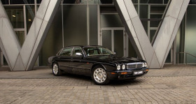 Jaguar Daimler occasion 2002 mise en vente &agrave; Nanterre par le garage TIM CLASSIC - photo n&deg;1