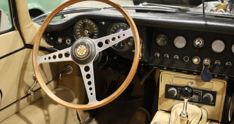 Jaguar E-Type (xke)  occasion  LYON - photo n5