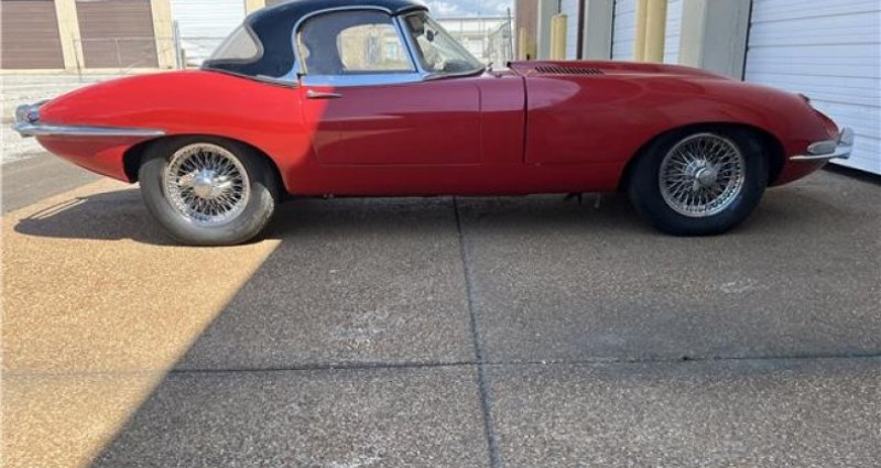 Jaguar E-Type  1966 - photo n°6 Jaguar E-Type   occasion à LYON - photo n°6