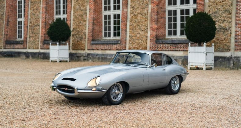 Jaguar E-Type 3.8L FHC  occasion à Paris 7 - photo n°3