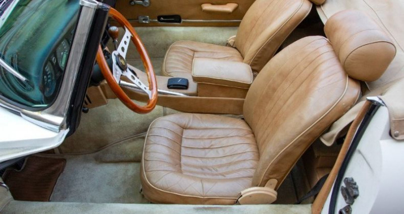 Jaguar E-Type cabriolet matching number  occasion  Le Havre - photo n5