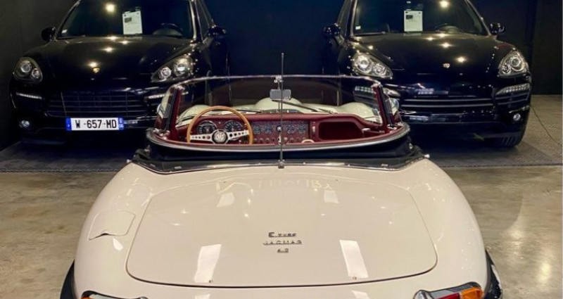 Jaguar E-Type E CABRIOLET S�RIE 1 4.2 L 6 CYLINDRES 265 ch  occasion � MOUGINS - photo n�3