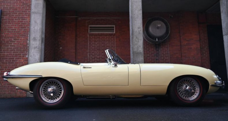 Jaguar E-Type Series 1 4.2 Roads  occasion à LYON - photo n°5