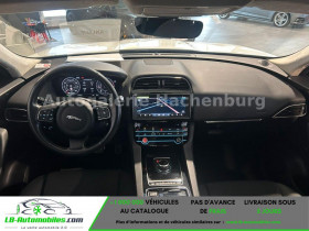 Jaguar F-Pace 2.0 D - 180 ch AWD BVA  occasion � Beaupuy - photo n�2