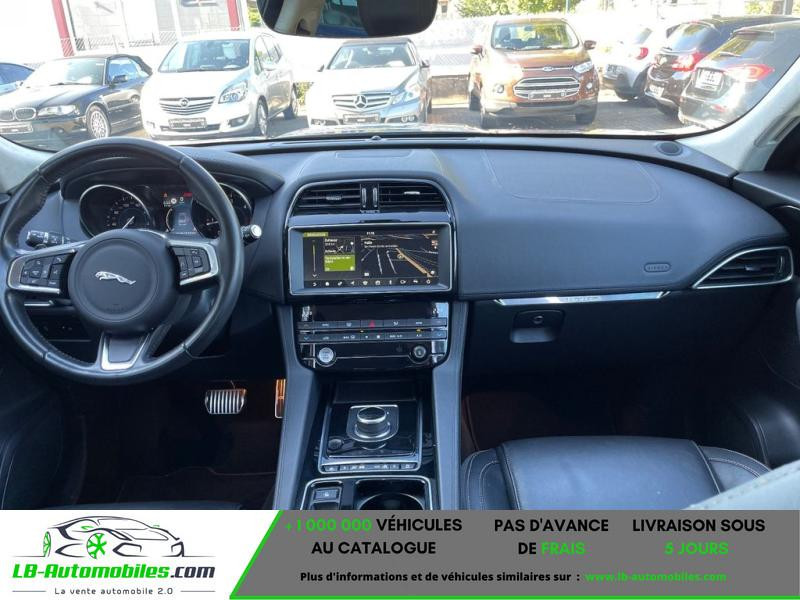 Jaguar F-Pace 2.0 D - 180 ch AWD BVA  occasion  Beaupuy - photo n3
