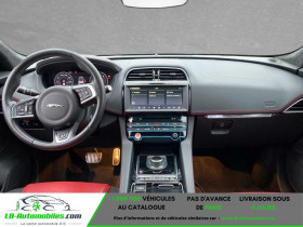 Jaguar F-Pace 2.0 D - 240 ch AWD BVA  occasion � Beaupuy - photo n�2