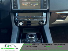 Jaguar F-Pace 2.0 D - 240 ch AWD BVA  occasion � Beaupuy - photo n�2