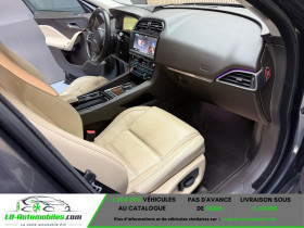 Jaguar F-Pace 2.0 D - 240 ch AWD BVA  occasion � Beaupuy - photo n�8