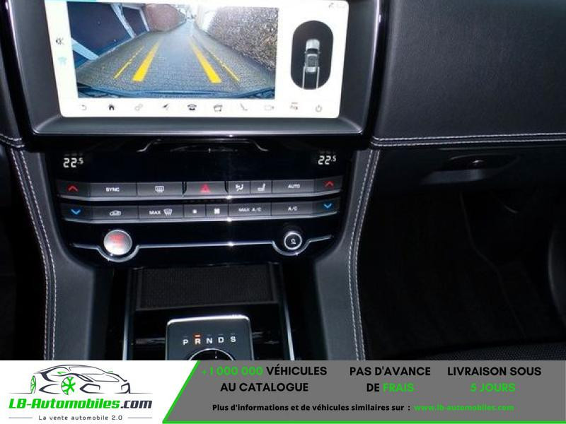 Jaguar F-Pace 2.0 P - 250 ch AWD BVA 2019 - photo n°7 Jaguar F-Pace 2.0 P - 250 ch AWD BVA  occasion à Beaupuy - photo n°7