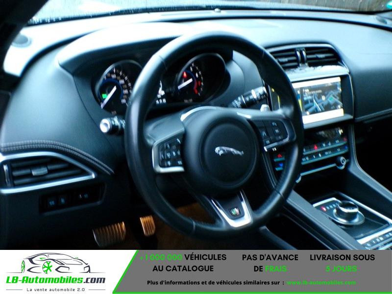 Jaguar F-Pace 2.0 P - 250 ch AWD BVA 2019 - photo n°8 Jaguar F-Pace 2.0 P - 250 ch AWD BVA  occasion à Beaupuy - photo n°8