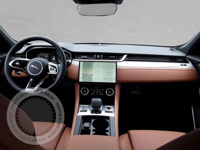 Jaguar F-Pace 2.0 - P400e  AWD BVA  occasion à Beaupuy - photo n°2