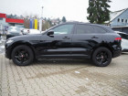 Jaguar F-Pace occasion Noir année 2017 boite Automatique Annonce Jaguar F-Pace occasion Diesel 2.0D 240CH PORTFOLIO 4X4 BVA8 à Villenave-d'Ornon
