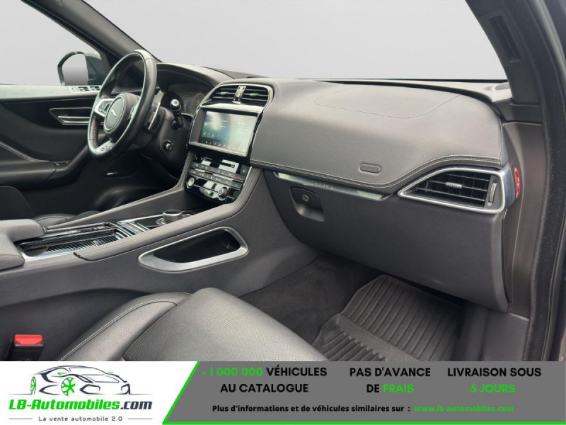 Jaguar F-Pace 3.0 - 380 ch AWD BVA  occasion � Beaupuy - photo n�8