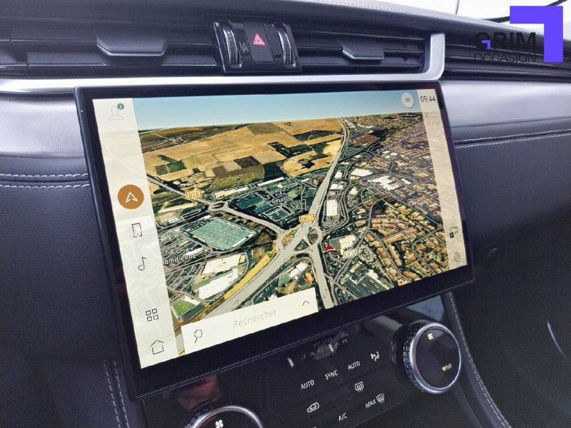 Jaguar F-Pace F-Pace 2.0 - D200 MHEV AWD BVA8  occasion  Bziers - photo n9