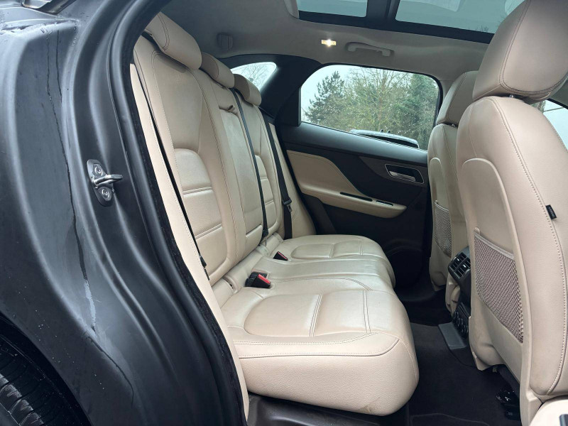 Jaguar F-Pace F-Pace V6 3.0 D - 300 ch AWD BVA8  occasion  Gouvieux - photo n10