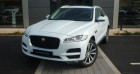 Jaguar F-Pace occasion Blanc année 2017 boite Automatique Annonce Jaguar F-Pace occasion Diesel V6 3.0D 300ch Prestige 4x4 BVA8 à Laxou