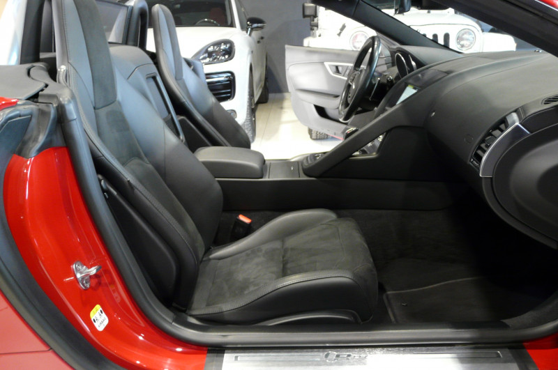 Jaguar F-Type 2.0 P300 R-DYNAMIC AUTO  occasion  Beaupuy - photo n12