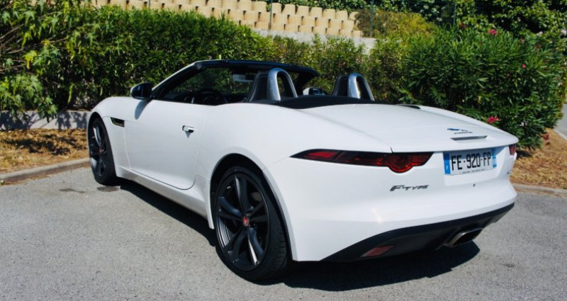 Jaguar F-Type 2.0T P300 CABRIOLET BVA8  occasion à FREJUS - photo n°3