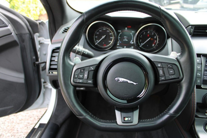 Jaguar F-Type 550 ch BVA AWD  occasion  Beaupuy - photo n7
