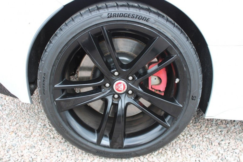 Jaguar F-Type 550 ch BVA AWD  occasion  Beaupuy - photo n8