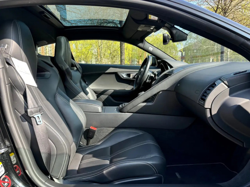 Jaguar F-Type 550 ch BVA AWD  occasion  Beaupuy - photo n3