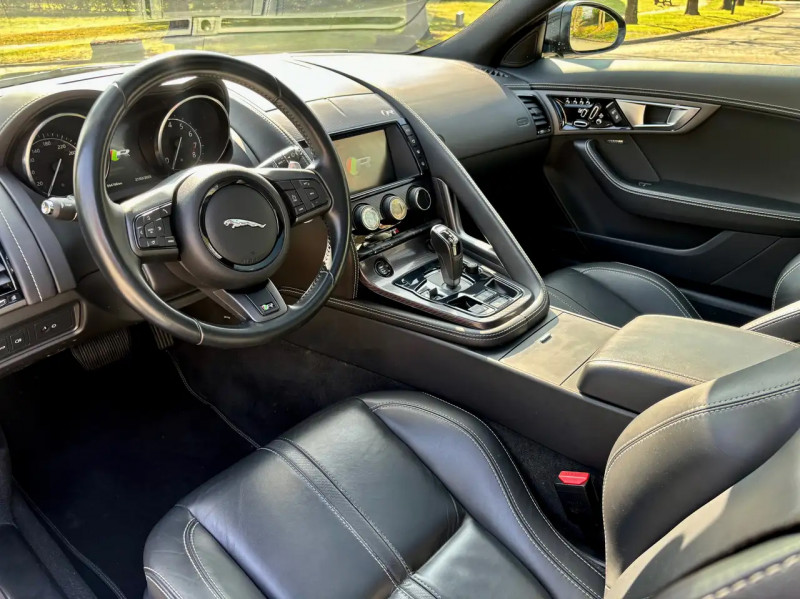 Jaguar F-Type 550 ch BVA AWD  occasion  Beaupuy