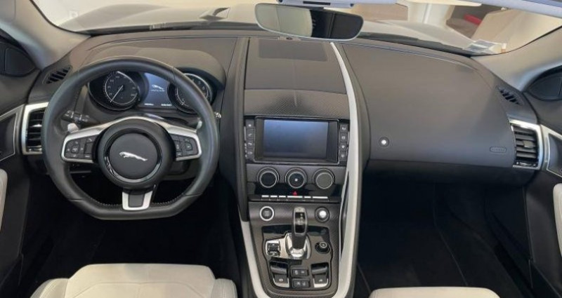 Jaguar F-Type Cabriolet 2.0T 300ch BVA8  occasion � VANNES - photo n�3