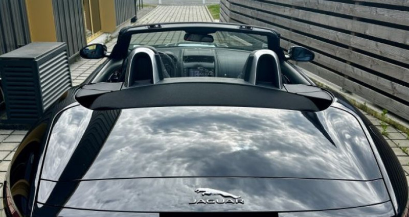 Jaguar F-Type CABRIOLET V6 3L Essence Suralimente 340 ch BVA8  occasion à La Chapelle Des Fougeretz - photo n°3