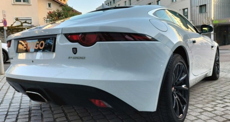 Jaguar F-Type coupe 2.0 t p300 300 bva  occasion � LIMOGES - photo n�2