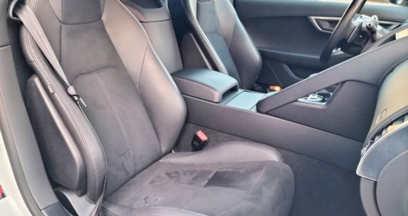 Jaguar F-Type coupe 2.0 t p300 300 bva  occasion � LIMOGES - photo n�6