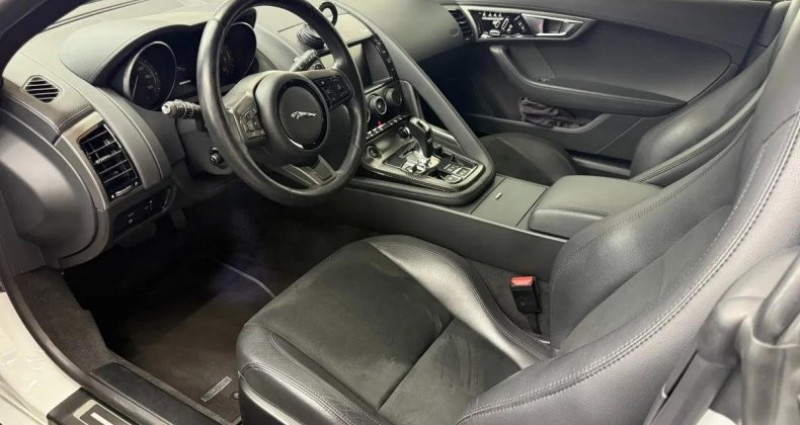 Jaguar F-Type Coup� 3.0 V6 - 340cv / Pack Perf / Black / Echap sport / Si�  occasion � Vaivre et Montoille - photo n�7