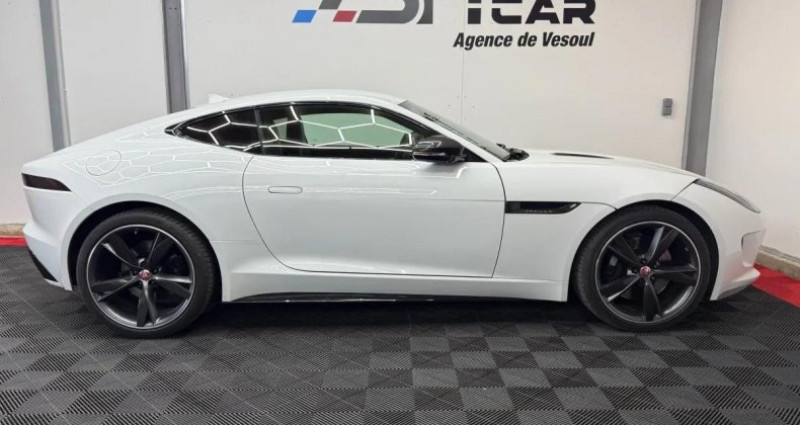 Jaguar F-Type Coup� 3.0 V6 - 340cv / Pack Perf / Black / Echap sport / Si�  occasion � Vaivre et Montoille - photo n�6